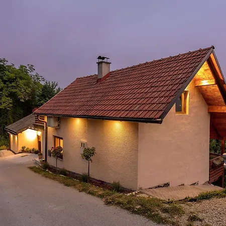 Počitniška hiša Herbal Terrace Apartment Marjetka Sentjur
